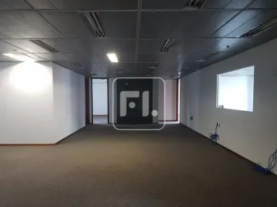 Sala Comercial para alugar, 220m² no Itaim Bibi, São Paulo