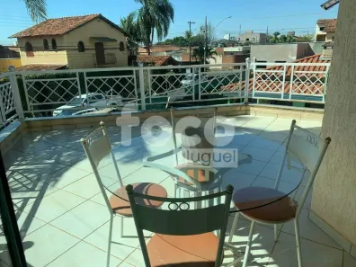 Casa com 4 Quartos para alugar, 370m² no Custódio Pereira, Uberlândia