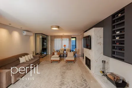 Casa de Condomínio com 3 Quartos à venda, 252m² no Vila Nova, Joinville