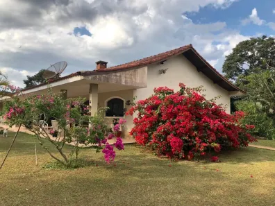 Fazenda/Sítio com 5 Quartos à venda, 400m² no Área Rural de Itapetininga, Itapetininga