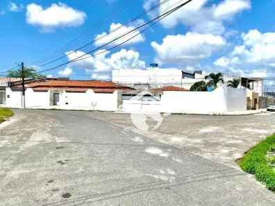 Casa com 4 Quartos à venda, 370m² no Jabotiana, Aracaju