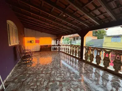 Casa com 4 Quartos à venda, 190m² no Capelinha, Betim