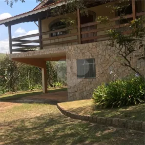 Fazenda/Sítio com 4 Quartos à venda, 523m² no Centro, Piracaia