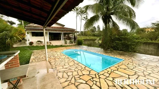Casa com 3 Quartos à venda, 170m² no Jardim Martinelli (Penedo), Itatiaia