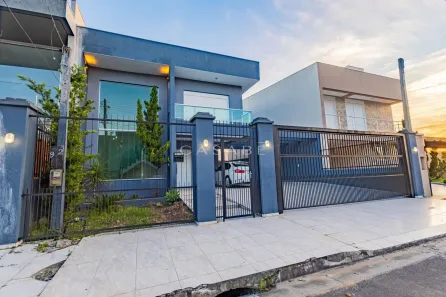 Casa com 3 Quartos à venda, 180m² no Parque da Matriz, Gravataí