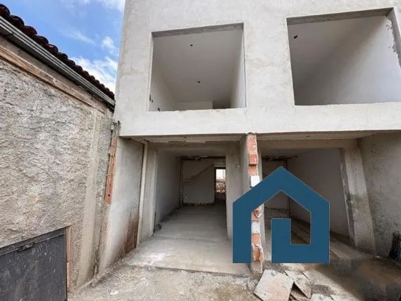 Casa com 2 quartos — Jardim Leblon, Belo Horizonte