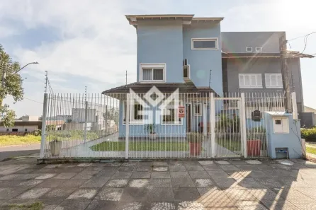 Casa com 3 Quartos para alugar, 138m² no Guarujá, Porto Alegre