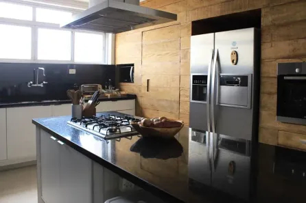 Apartamento com 3 Quartos para alugar, 202m² no Jardim das Bandeiras, São Paulo