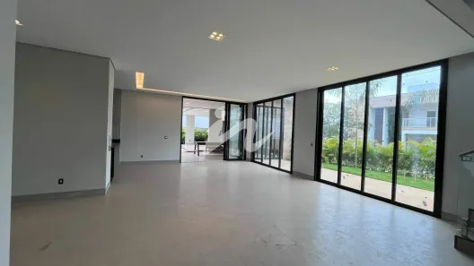 Casa com 5 Quartos à venda, 420m² no Granada, Uberlândia