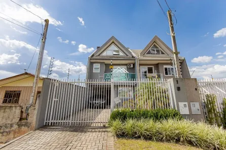 Sobrado com 4 Quartos à venda, 165m² no Orleans, Curitiba
