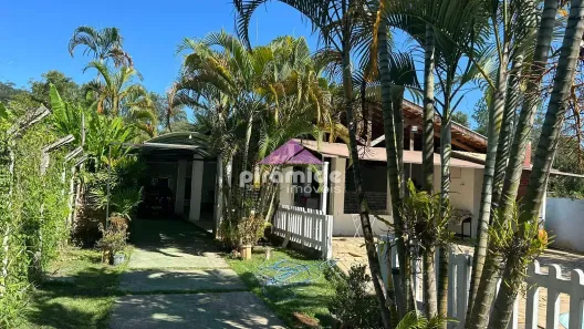 Fazenda/Sítio com 3 Quartos à venda, 265m² no Vila Velha, Caçapava