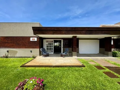 Casa com 5 Quartos à venda, 240m² no XANGRI-LÁ, Xangri-lá