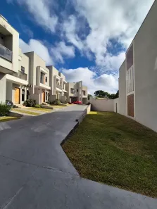 Casa de Condomínio com 3 Quartos à venda, 104m² no Abranches, Curitiba
