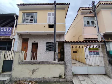 Casa com 2 Quartos à venda, 10m² no Ramos, Rio de Janeiro