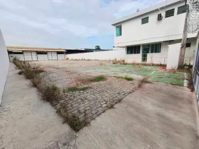 Galpão/Depósito/Armazém com 6 Quartos para alugar, 800m² no Granja dos Cavaleiros, Macaé