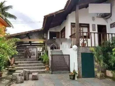 Casa com 7 Quartos à venda, 410m² no Camboinhas, Niterói