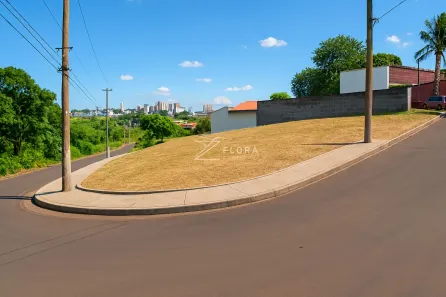 Lote/Terreno à venda, 300m² no Parque Manoel de Vasconcelos, Sumaré