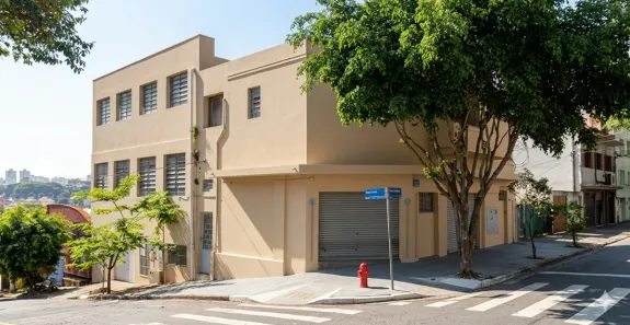 Galpão/Depósito/Armazém para alugar, 700m² no Vila Ipojuca, São Paulo