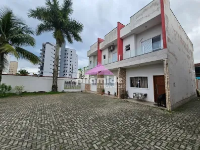 Casa de Condomínio com 2 Quartos para alugar, 76m² no Parque Balneário Poiares, Caraguatatuba