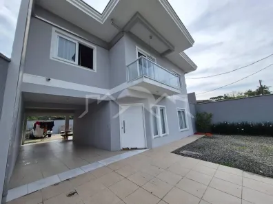 Casa com 2 Quartos à venda, 180m² no Itinga, Joinville