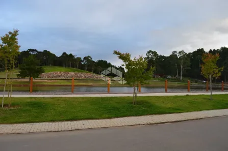 Lote/Terreno à venda, 995m² no Carazal, Gramado