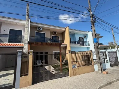 Sobrado com 3 Quartos à venda, 105m² no Costa e Silva, Joinville
