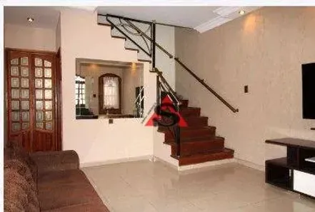 Sobrado com 3 Quartos à venda, 160m² no Vila Gumercindo, São Paulo