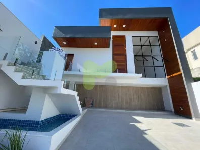 Casa com 3 Quartos à venda, 210m² no Lagoa, Macaé