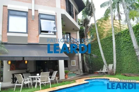 Sobrado com 4 Quartos à venda, 500m² no Vila Ida, São Paulo