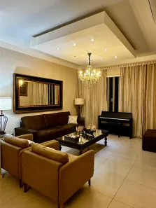 Sobrado com 3 Quartos à venda, 286m² no Mangabeira, Feira de Santana
