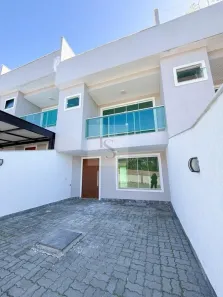 Casa com 3 Quartos à venda, 135m² no Cavaleiros, Macaé
