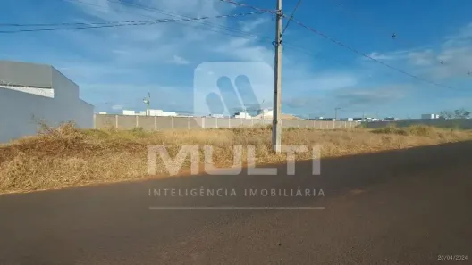 Lote/Terreno com 1 Quarto à venda, 330m² no Novo Mundo, Uberlândia