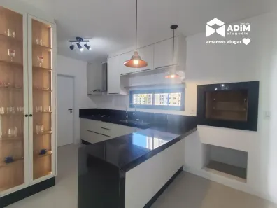 Apartamento com 3 Quartos para alugar, 115m² no Centro, Balneário Camboriú