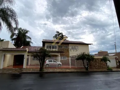 Sobrado com 5 Quartos à venda, 560m² no Jardim Cardinalli, São Carlos