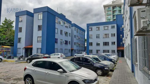 Apartamento com 3 Quartos para alugar, 67m² no Itacorubi, Florianópolis