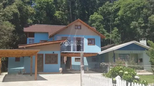 Casa com 3 Quartos à venda, 180m² no Dutra, Gramado