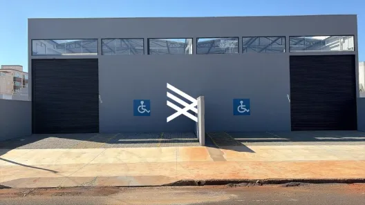 Galpão/Depósito/Armazém para alugar, 200m² no Novo Mundo, Uberlândia