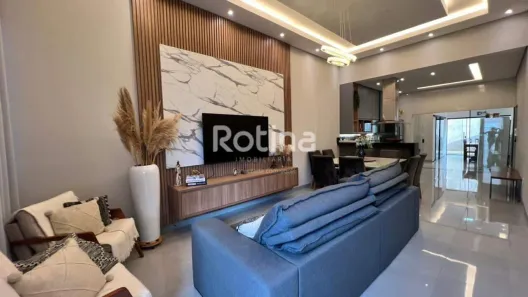 Casa com 3 Quartos à venda, 160m² no Aclimação, Uberlândia