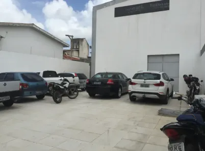 Galpão/Depósito/Armazém para alugar, 435m² no Gruta de Lourdes, Maceió