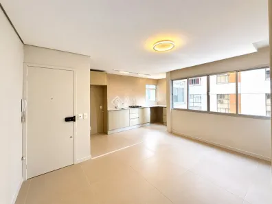 Apartamento com 2 Quartos à venda, 61m² no Centro, Florianópolis