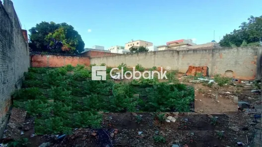Lote/Terreno à venda, 300m² no Canelas, Montes Claros