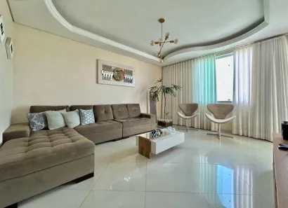 Casa com 3 Quartos à venda, 150m² no Arvoredo 2ª Seção, Contagem