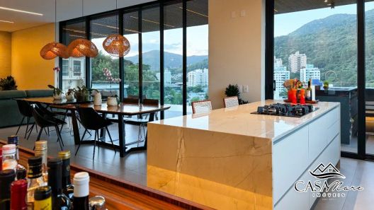 Casa de Condomínio com 5 Quartos à venda, 480m² no Itacorubi, Florianópolis