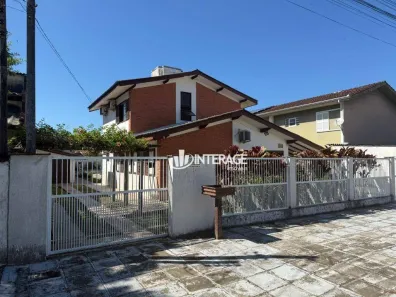 Casa com 4 Quartos à venda, 191m² no Monções, Matinhos