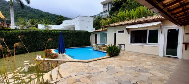 Casa com 3 Quartos à venda, 182m² no Engenho do Mato, Niterói