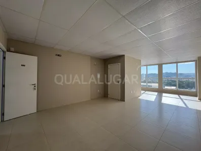 Sala Comercial para alugar, 46m² no Aeroporto, Tubarão