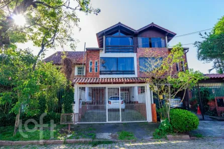 Casa com 3 Quartos à venda, 181m² no Guarujá, Porto Alegre