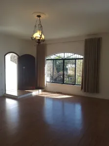 Sobrado com 4 Quartos para venda ou aluguel, 303m² no Jardim Londrina, São Paulo