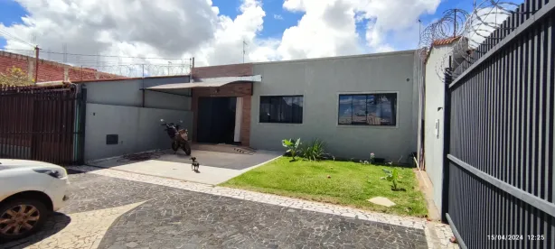Casa com 4 Quartos à venda, 300m² no Taguatinga Sul, Brasília