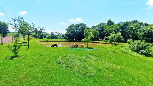 Fazenda/Sítio com 2 Quartos à venda, 200m² no Santa Lucia, Santa Lúcia